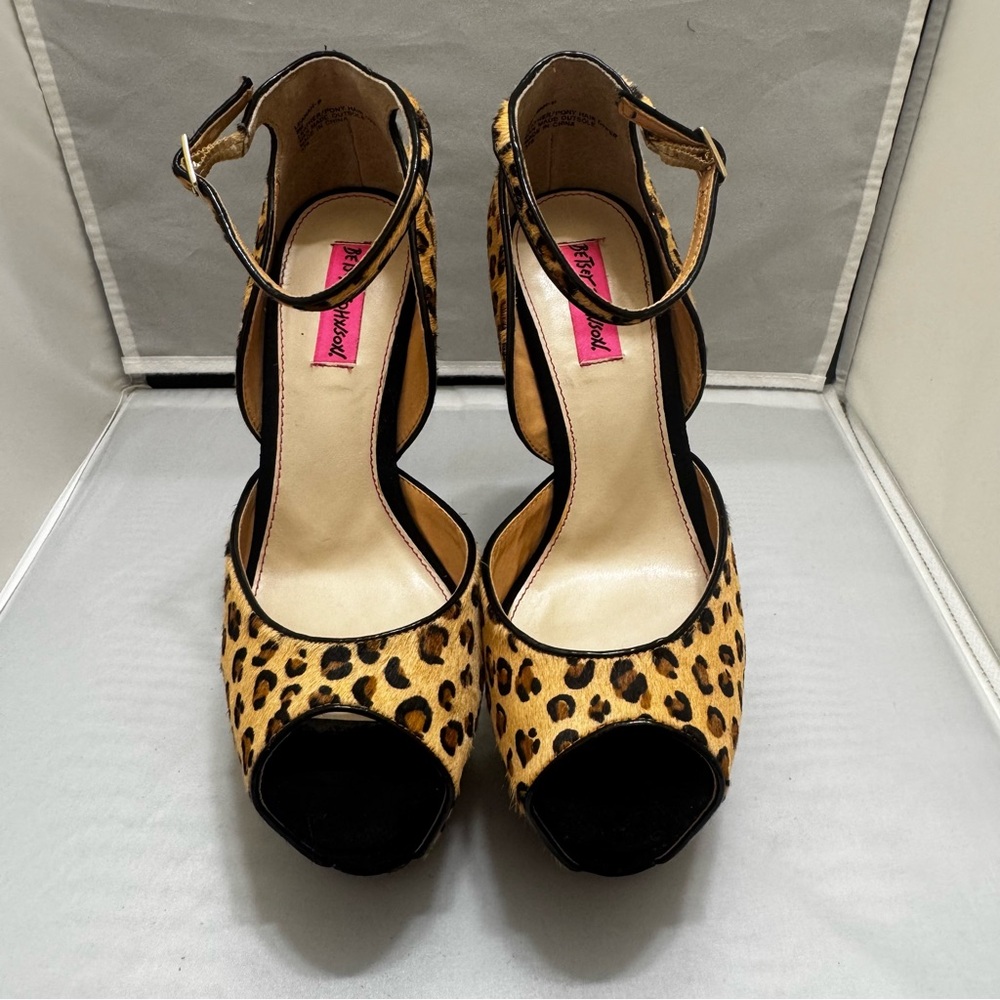 Betsey Johnson Leanah-P Leopard Print Peep Toe Heels